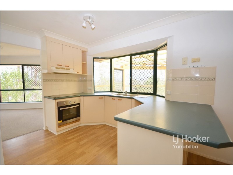 11 Charles Close, Kooralbyn QLD 4285