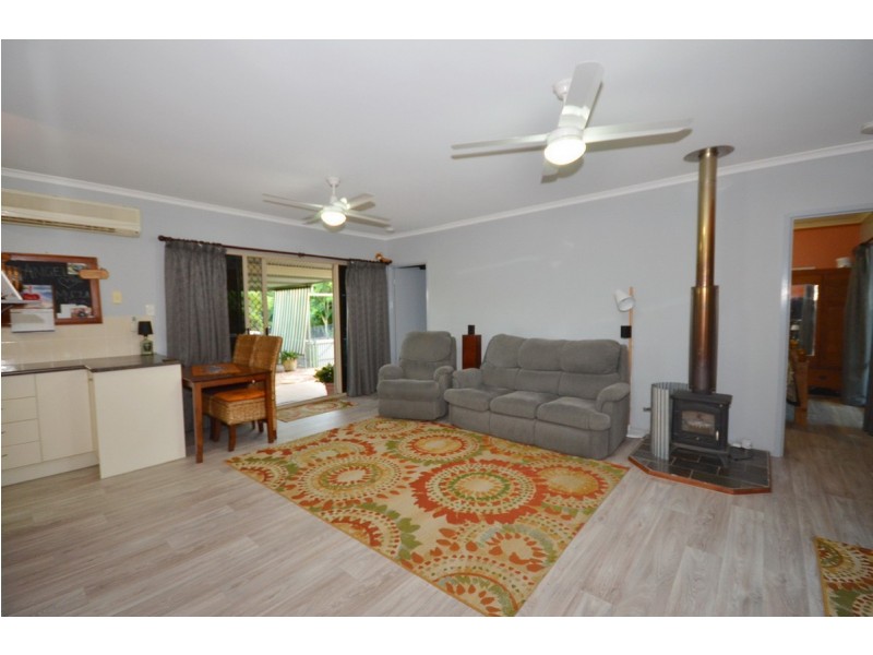 110-112 Scarvell Place, Kooralbyn QLD 4285