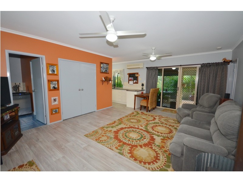 110-112 Scarvell Place, Kooralbyn QLD 4285