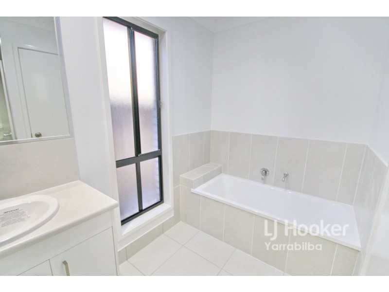 5 Aurora Lane, Yarrabilba QLD 4207