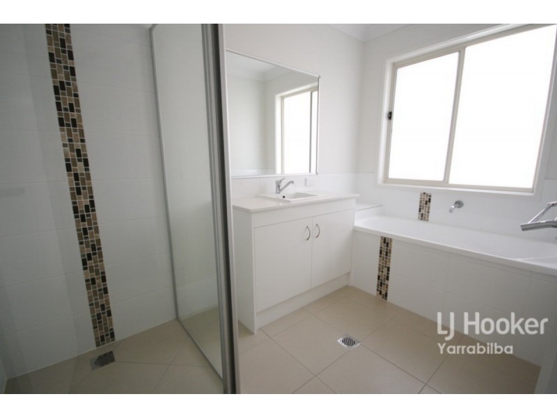 35 Songbird Circuit, Jimboomba QLD 4280