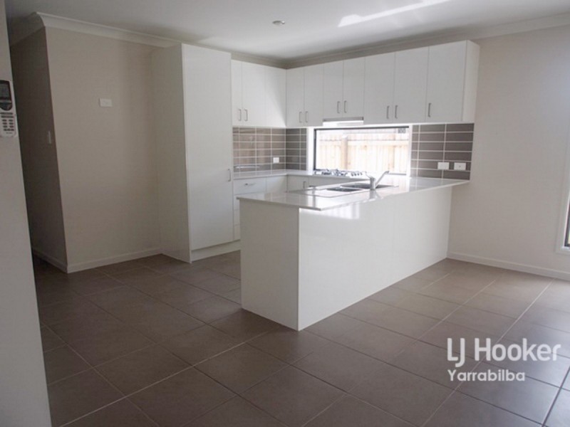 7 Riverstone Avenue, Logan Reserve QLD 4133