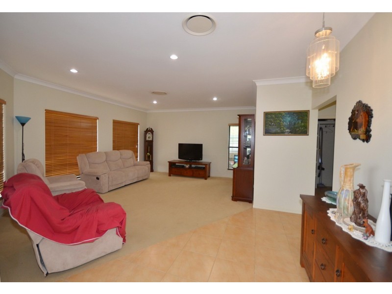 67-71 Francis Close, Kooralbyn QLD 4285