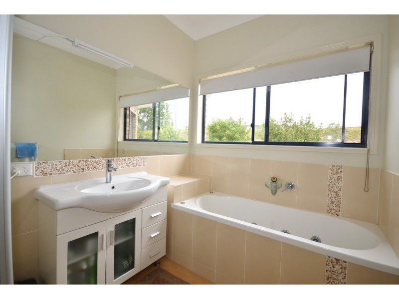 67-71 Francis Close, Kooralbyn QLD 4285