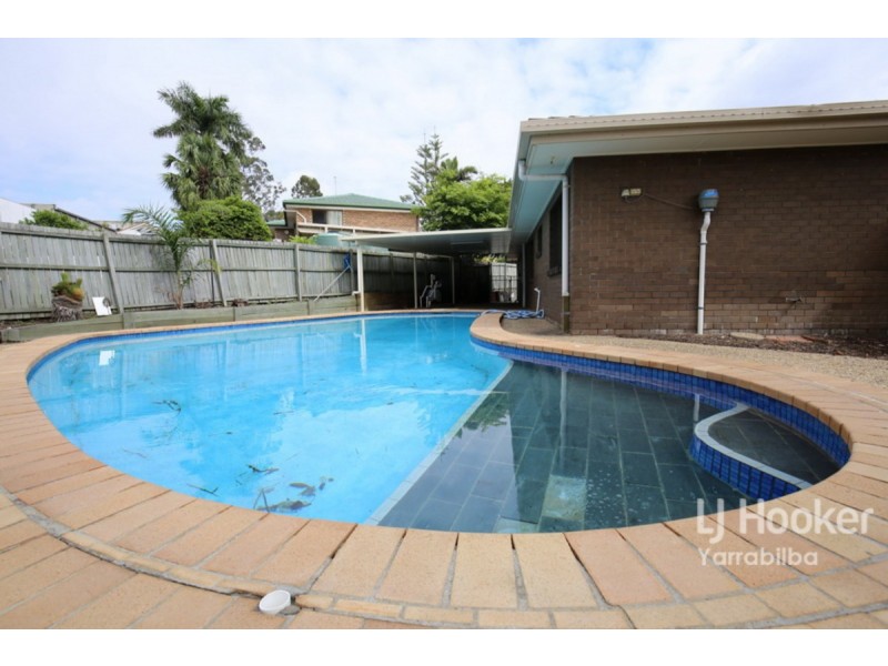 4 Vinca Street, Hillcrest QLD 4118