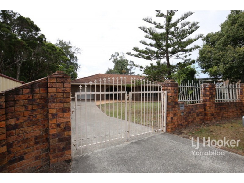 4 Vinca Street, Hillcrest QLD 4118