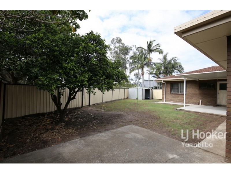 4 Vinca Street, Hillcrest QLD 4118