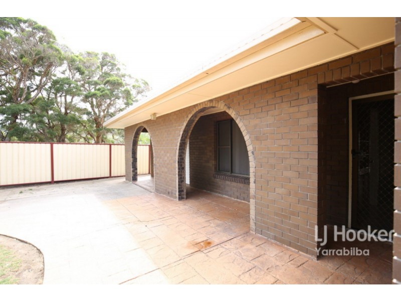4 Vinca Street, Hillcrest QLD 4118