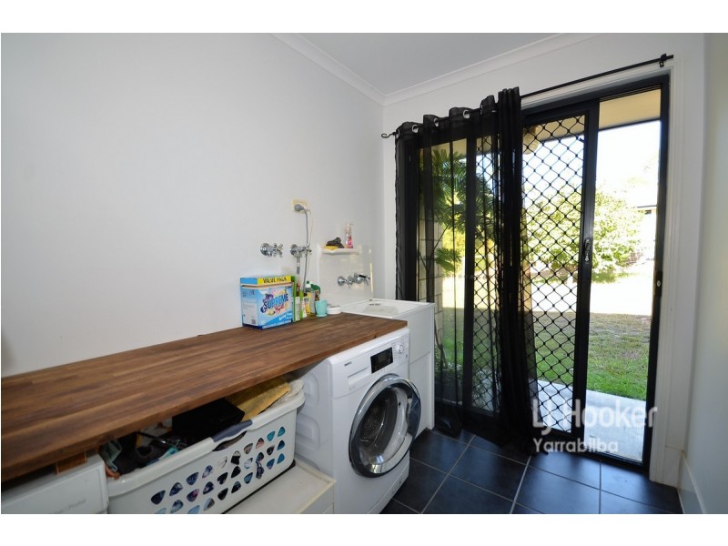 118-120 Tullamore Way, Gleneagle QLD 4285