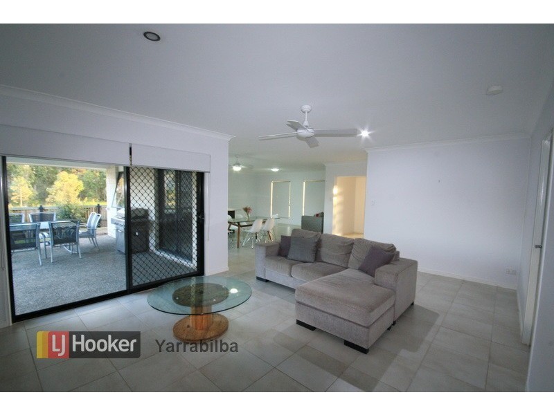 8 Ridgeview Lane, Yarrabilba QLD 4207