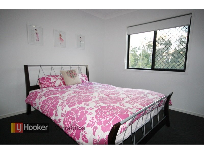 8 Ridgeview Lane, Yarrabilba QLD 4207