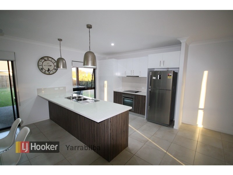 8 Ridgeview Lane, Yarrabilba QLD 4207