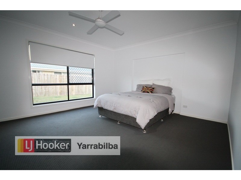 8 Ridgeview Lane, Yarrabilba QLD 4207