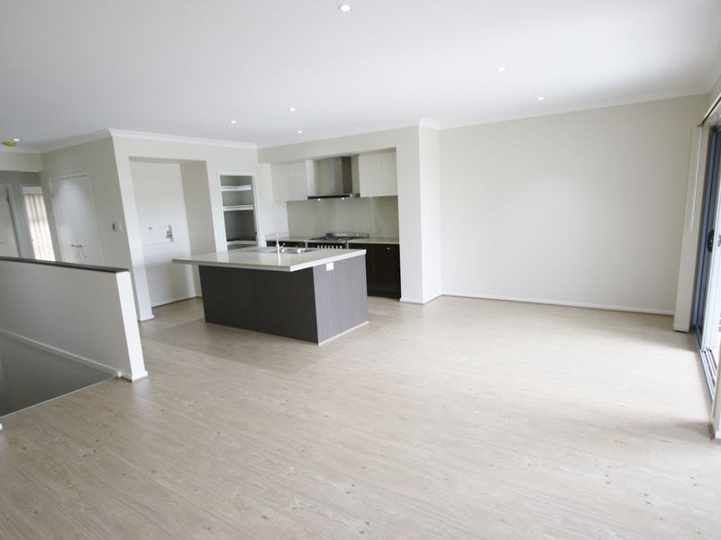 21 Summerview Avenue, Yarrabilba QLD 4207