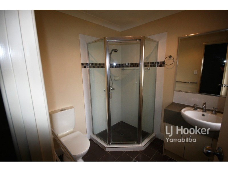 2 Windon Close, Kooralbyn QLD 4285