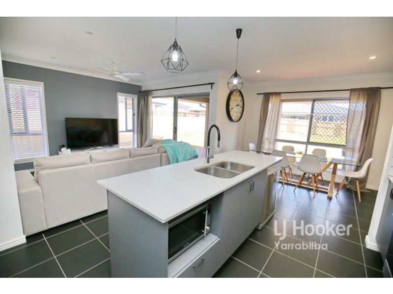 28 Olivine Circuit, Yarrabilba QLD 4207