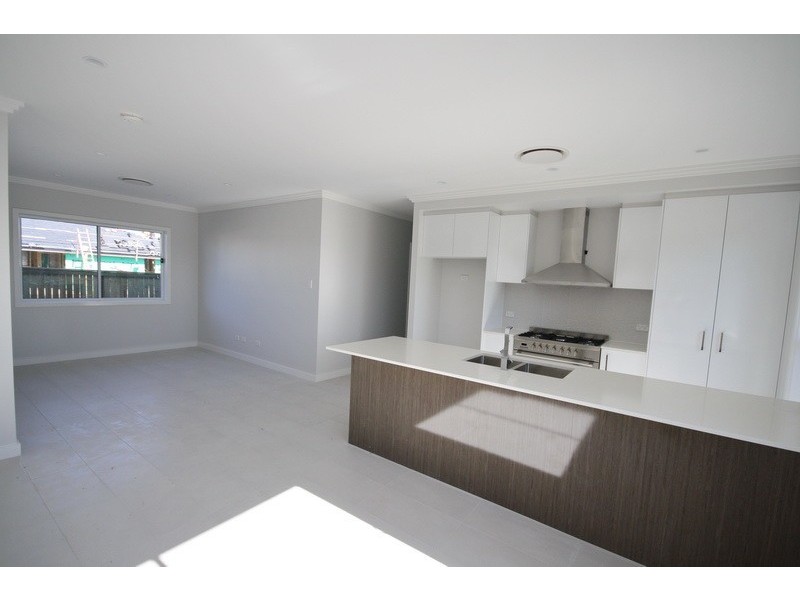 8 Sommer Street, Yarrabilba QLD 4207