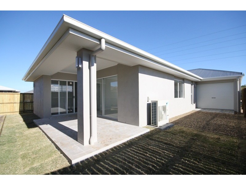 8 Sommer Street, Yarrabilba QLD 4207