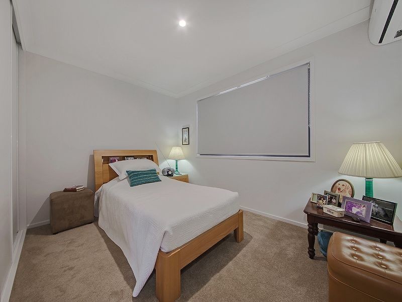 35 Sandover Circuit, Holmview QLD 4207