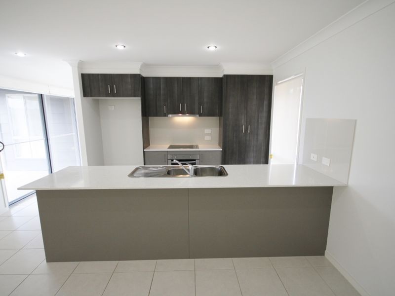 2 MacNab Street, Yarrabilba QLD 4207