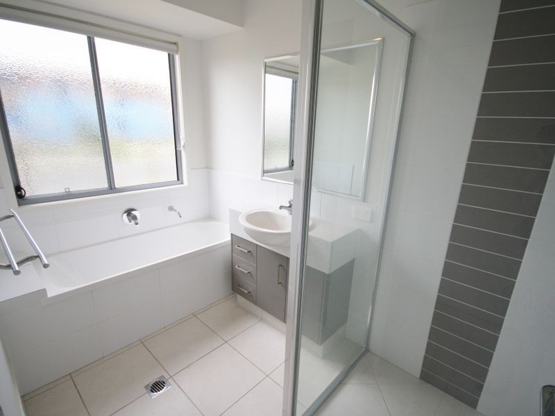 2 MacNab Street, Yarrabilba QLD 4207