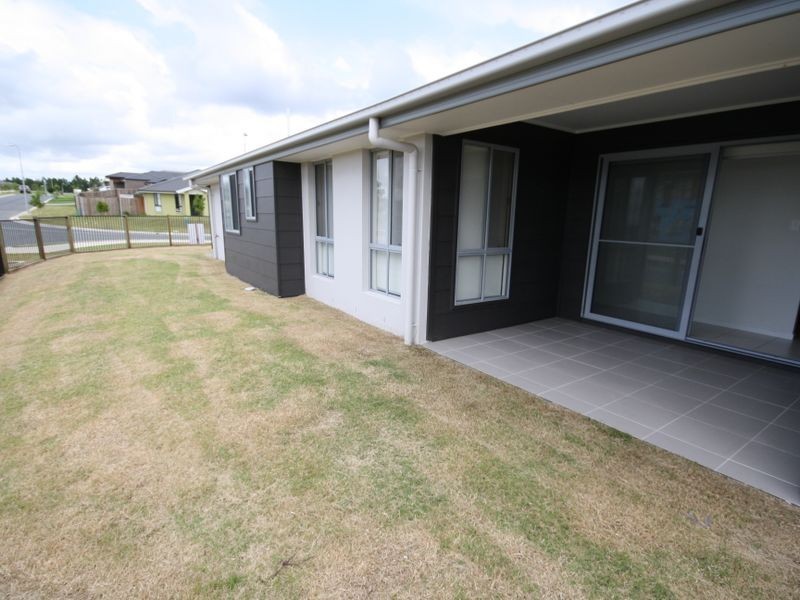 2 MacNab Street, Yarrabilba QLD 4207