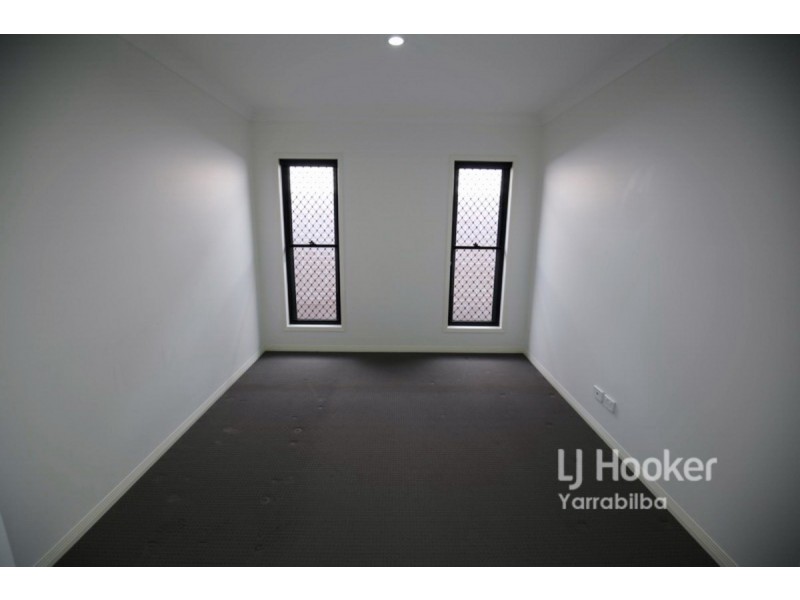 9 Alabaster Drive, Logan Reserve QLD 4133