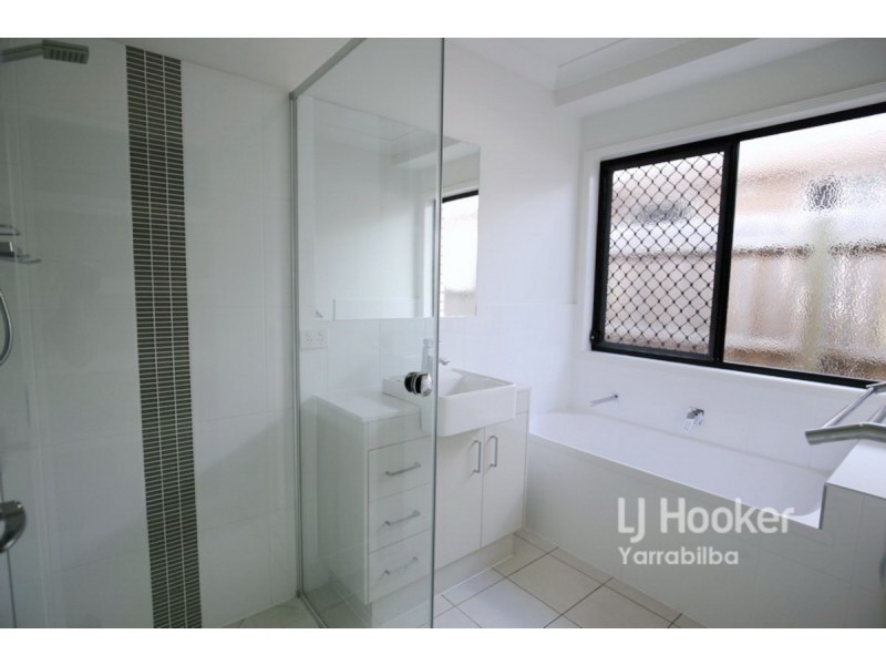 9 Alabaster Drive, Logan Reserve QLD 4133
