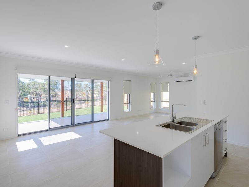 37 Seawest Street, Yarrabilba QLD 4207