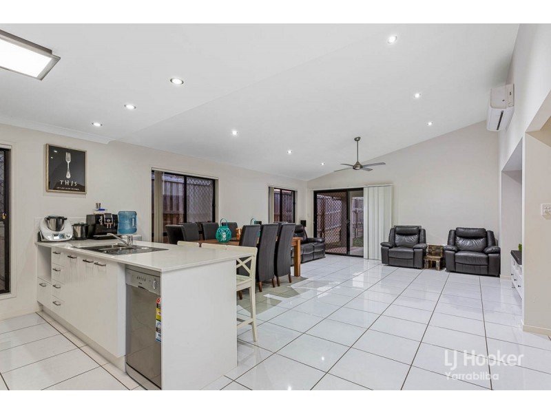24 Treeline Circuit, Yarrabilba QLD 4207