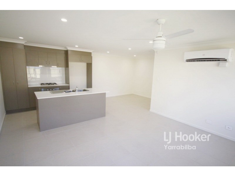 6a Chandon Court, Hillcrest QLD 4118