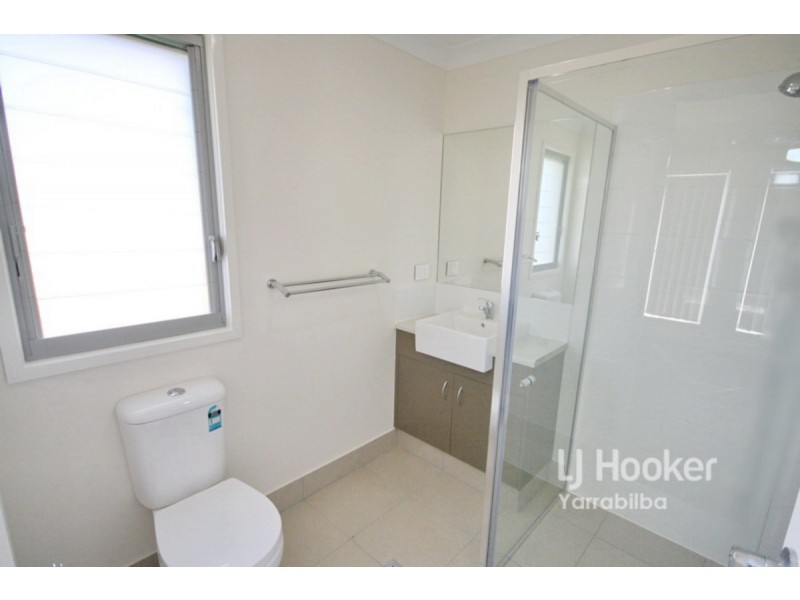 6a Chandon Court, Hillcrest QLD 4118