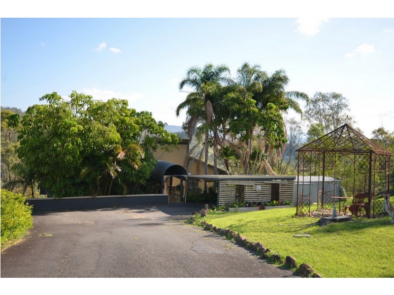 7-11 Edward Place, Kooralbyn QLD 4285