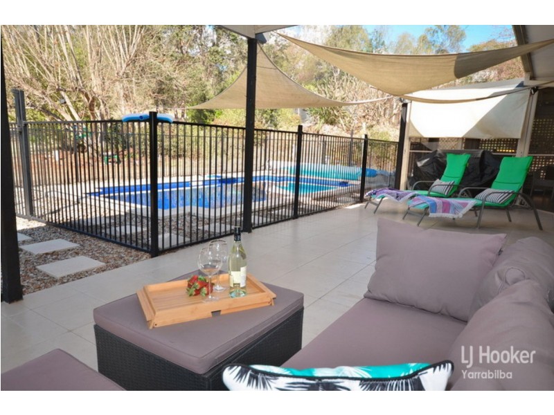 15 Walker Drive, Kooralbyn QLD 4285