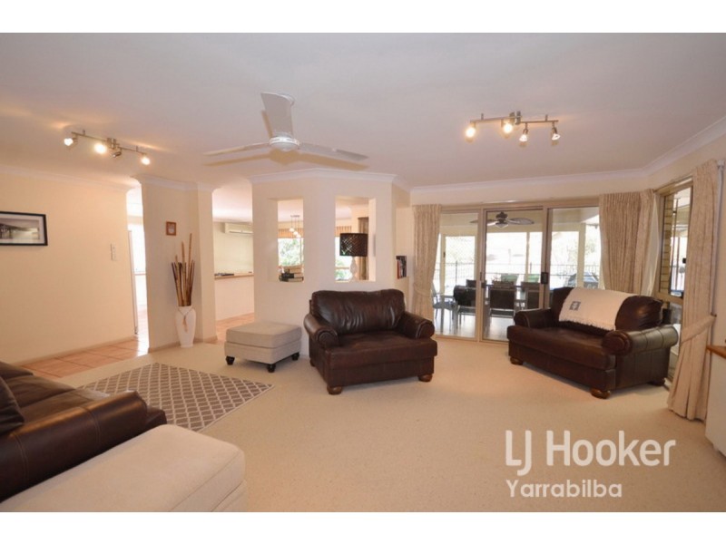 15 Walker Drive, Kooralbyn QLD 4285