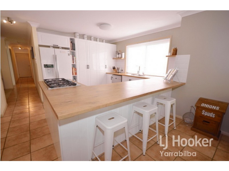 15 Walker Drive, Kooralbyn QLD 4285