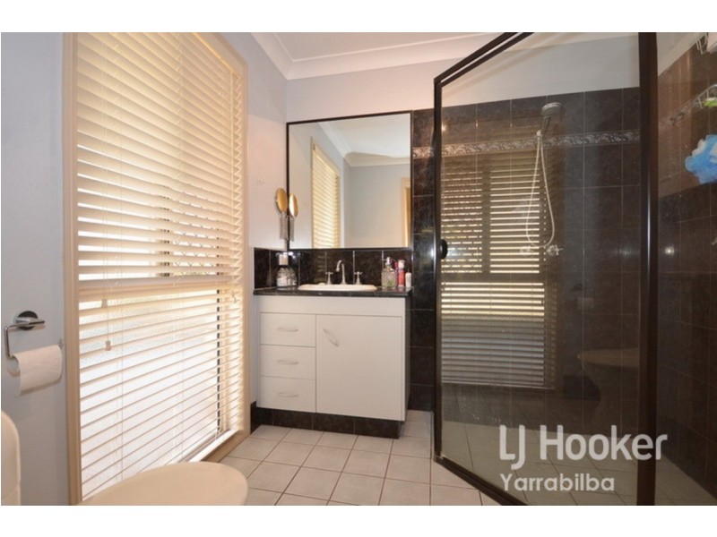 15 Walker Drive, Kooralbyn QLD 4285