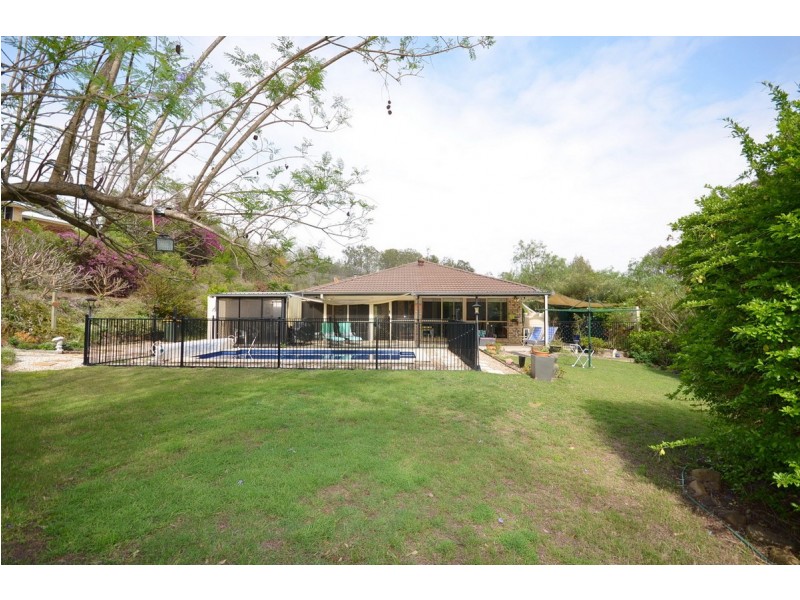 15 Walker Drive, Kooralbyn QLD 4285