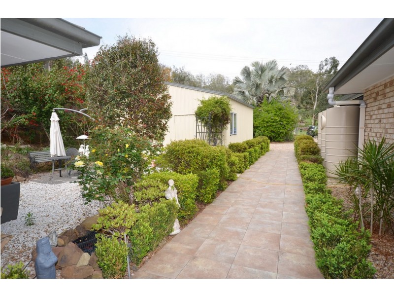 15 Walker Drive, Kooralbyn QLD 4285