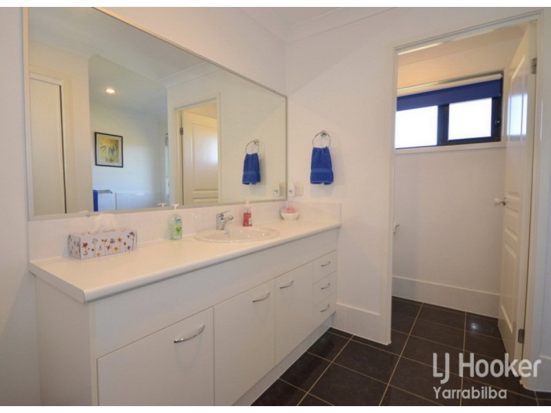 178 Merton Close, Kooralbyn QLD 4285