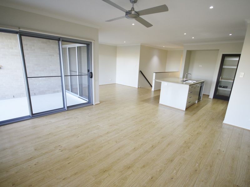 4 Peak Lane, Yarrabilba QLD 4207