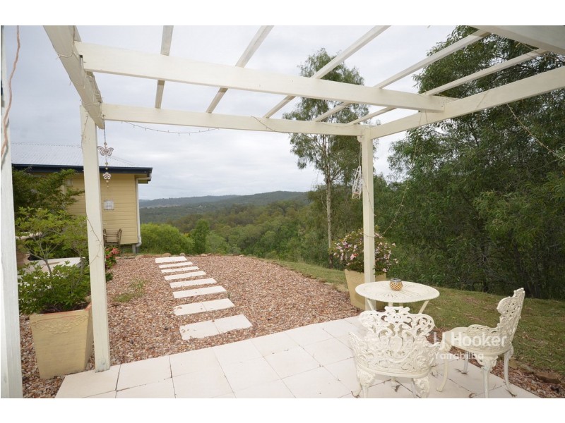 53 White Place, Kooralbyn QLD 4285