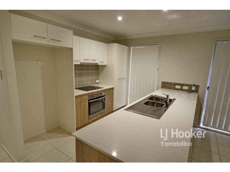 33 Malachite Drive, Logan Reserve QLD 4133