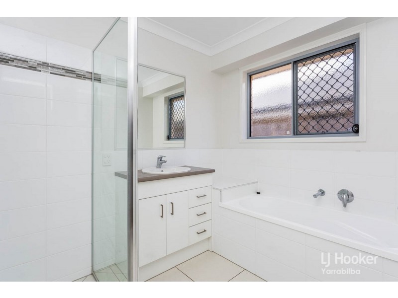 11 Lowthers Street, Yarrabilba QLD 4207