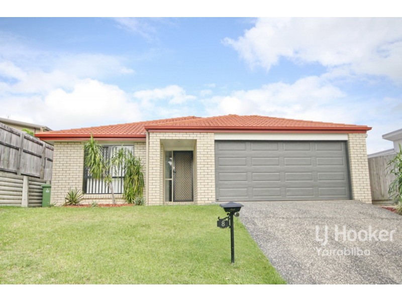 8 Aspect Place, Pacific Pines QLD 4211