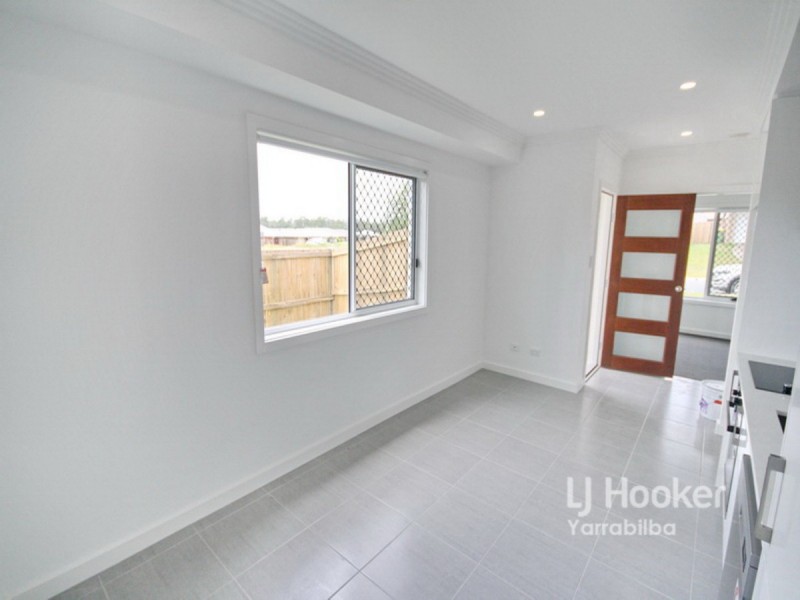 2/10 Diller Drive, Crestmead QLD 4132