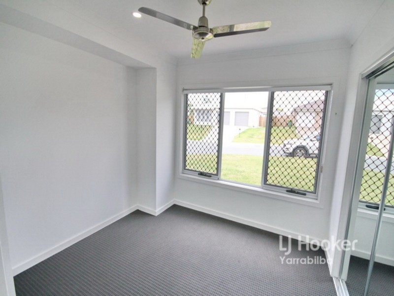 2/10 Diller Drive, Crestmead QLD 4132