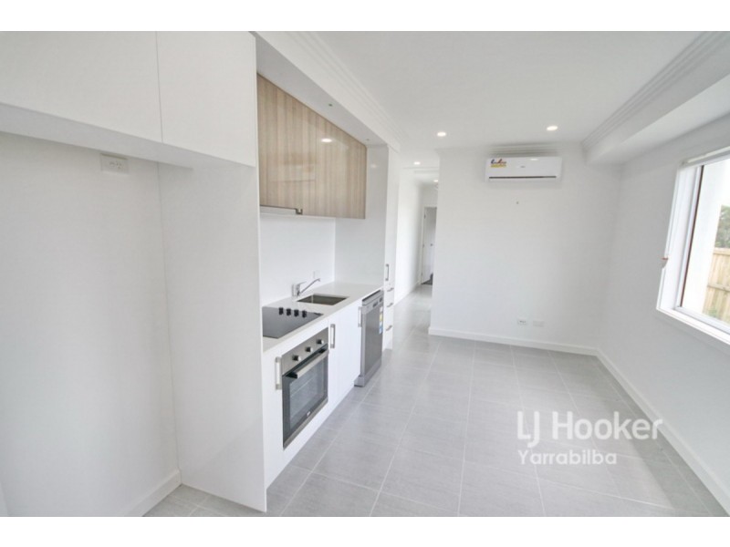 2/10 Diller Drive, Crestmead QLD 4132