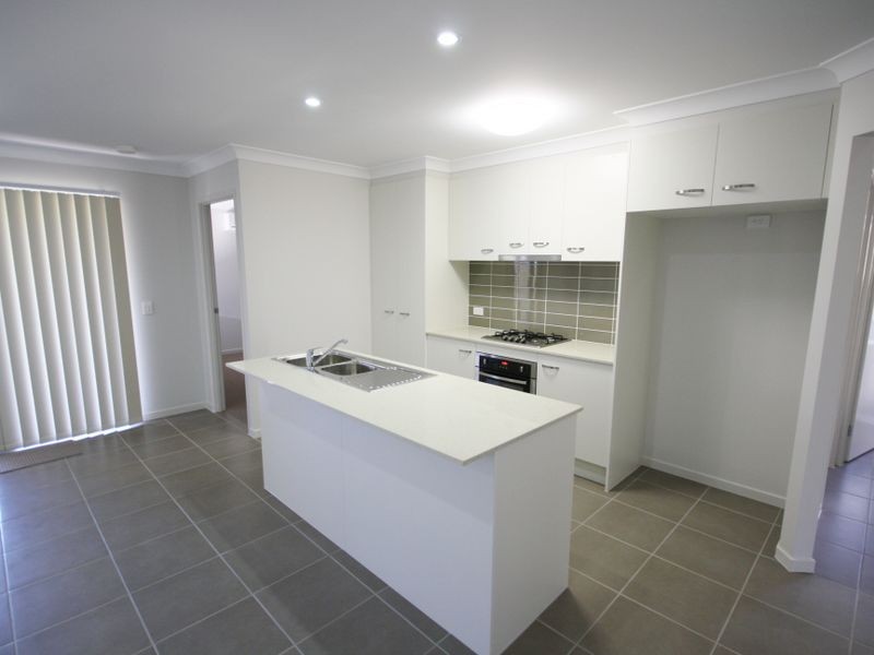 3 Moonstone Lane, Logan Reserve QLD 4133
