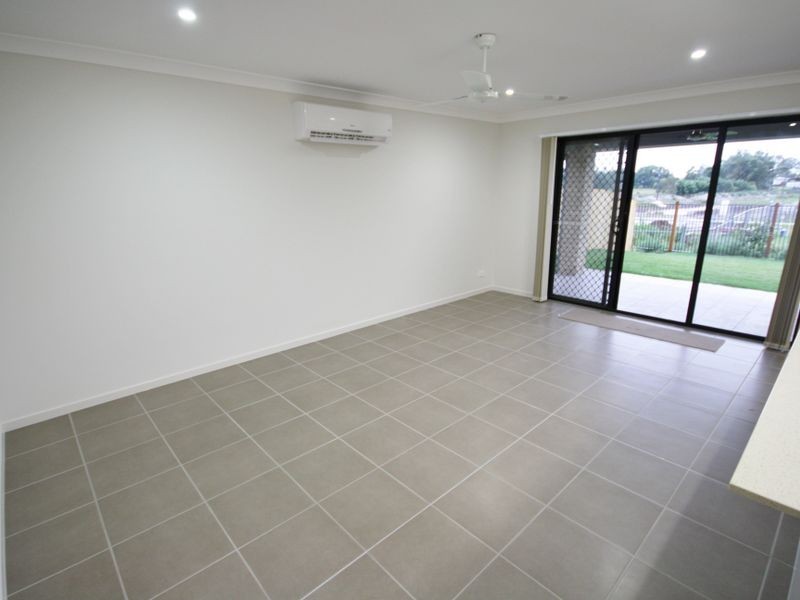 3 Moonstone Lane, Logan Reserve QLD 4133